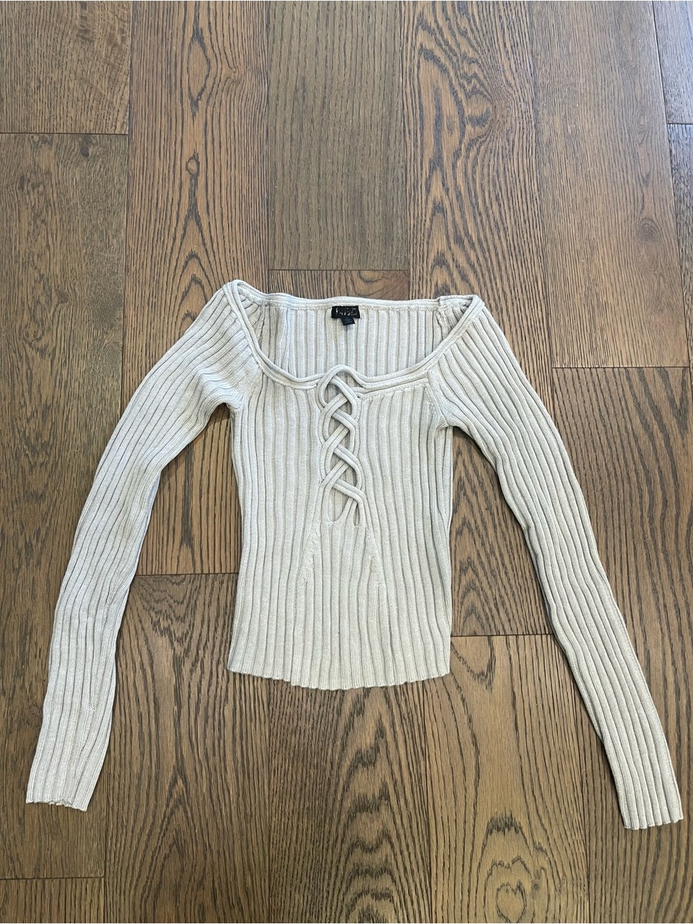 NBD Revolve Off Shoulder Sweater M $250